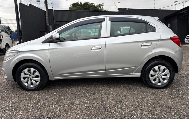 imagem-https://www.socarrao.com.br/sc-vehicle-images-prod/4373655/1792175218382-8490070_8_B_86eb17fa89.jpeg