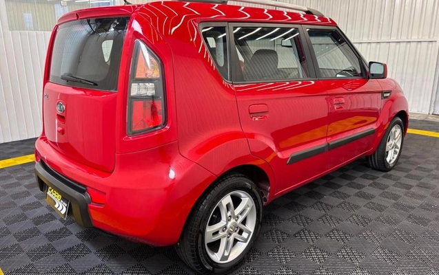 imagem-https://www.socarrao.com.br/sc-vehicle-images-prod/4373662/1792175228455-8510053_5_B_eff4553a54.jpeg