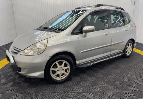 Honda Fit 2007 Prata — foto 1 de 3