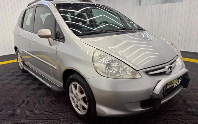 imagem-https://www.socarrao.com.br/sc-vehicle-images-prod/4373671/1792175239622-8557125_3_B_7fe25010c2.jpeg
