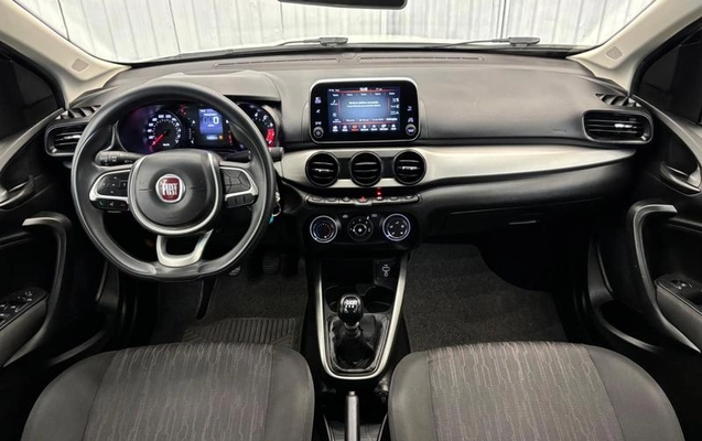 imagem-https://www.socarrao.com.br/sc-vehicle-images-prod/4373672/1792177955595-8565622_17_B_57c111d72b.jpeg