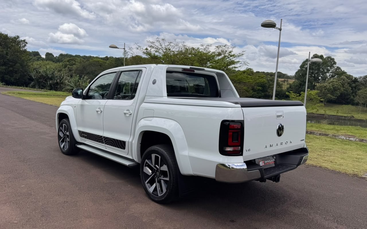 imagem-https://www.socarrao.com.br/sc-vehicle-images-prod/4373696/1792175350682-V2hhdHNBcHAgSW1hZ2UgMjAyNi0xMC0xNiBhdCAxNS4wNS4zOCAoMSkuanBlZw.jpeg