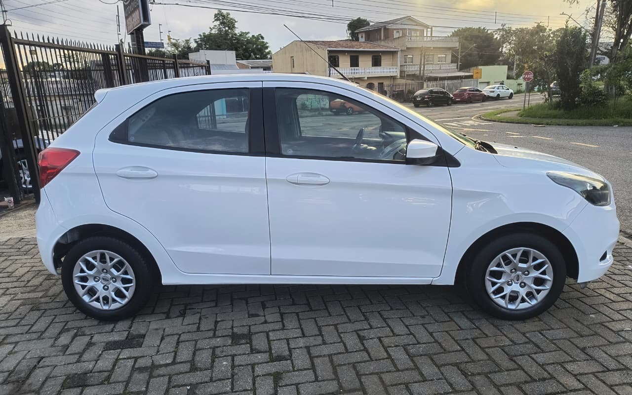 imagem-https://www.socarrao.com.br/sc-vehicle-images-prod/4373702/1792175404442-V2hhdHNBcHAgSW1hZ2UgMjAyNi0xMC0xNSBhdCAyMy4zMy4xMiAoMSkuanBlZw.jpeg