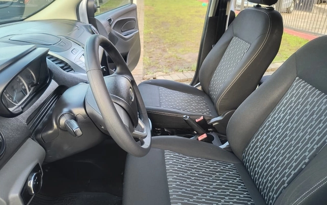 imagem-https://www.socarrao.com.br/sc-vehicle-images-prod/4373702/1792175404796-V2hhdHNBcHAgSW1hZ2UgMjAyNi0xMC0xNSBhdCAyMy4zMy4xNC5qcGVn.jpeg