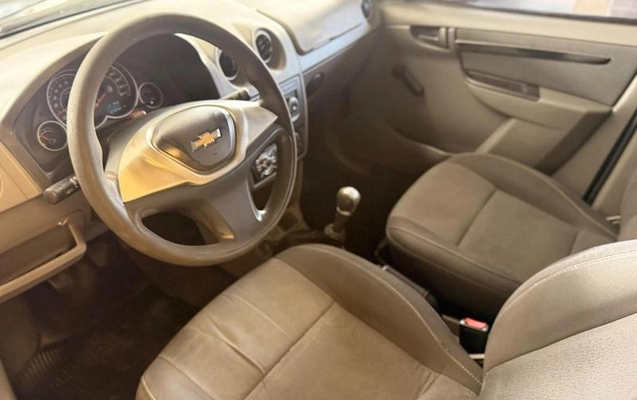 imagem-https://www.socarrao.com.br/sc-vehicle-images-prod/4373704/1792176409850-8577232_9_B_6d6a03078f.jpeg