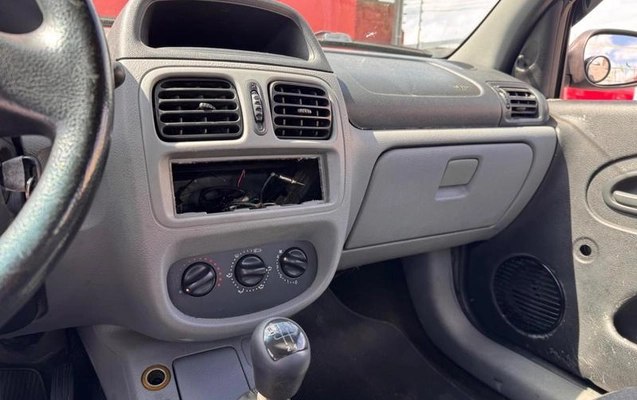 imagem-https://www.socarrao.com.br/sc-vehicle-images-prod/4373731/1792705399422-8527378_10_B_0bd789c5e3.jpeg