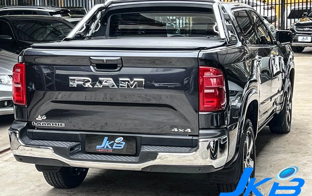 imagem-https://www.socarrao.com.br/sc-vehicle-images-prod/4373738/1792175659949-AE8RyFt8qGtIruzaRjBByLjMHQfsc2Eq.jpg