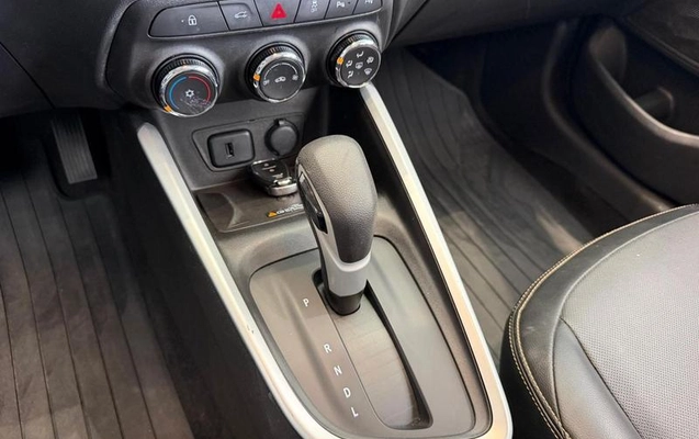 imagem-https://www.socarrao.com.br/sc-vehicle-images-prod/4373751/1792607036879-8575315_2_B_d4f4fb22f4.jpeg