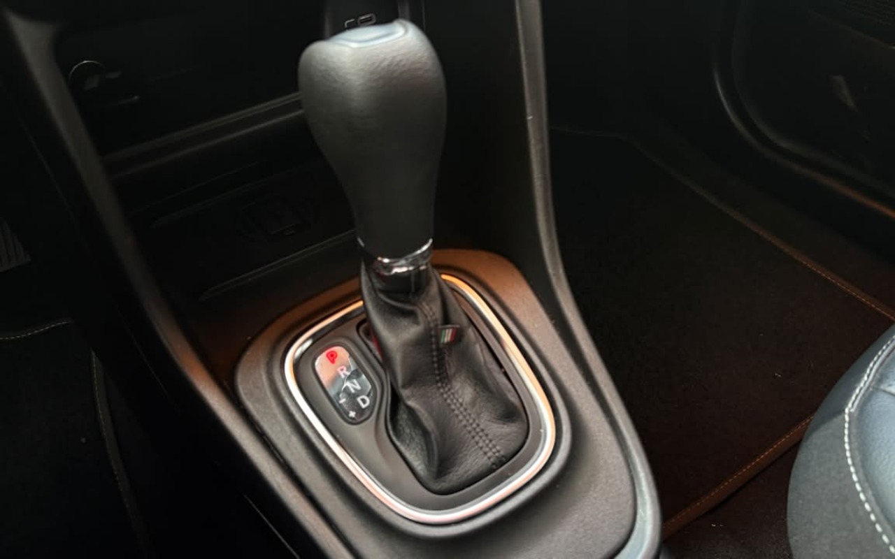 imagem-https://www.socarrao.com.br/sc-vehicle-images-prod/4373792/1792176145043-V2hhdHNBcHAgSW1hZ2UgMjAyNi0xMC0xNiBhdCAxNS4yNy4wMC5qcGVn.jpeg