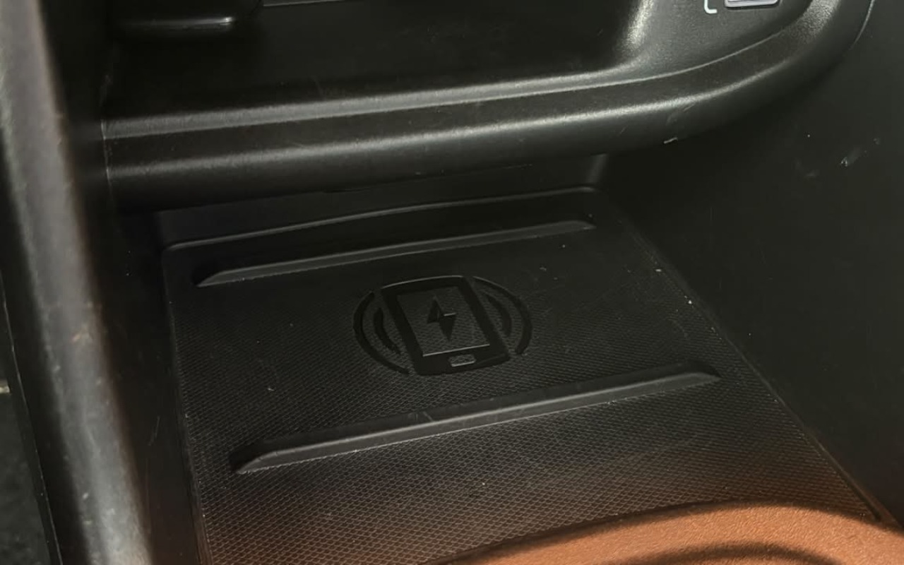 imagem-https://www.socarrao.com.br/sc-vehicle-images-prod/4373792/1792176145122-V2hhdHNBcHAgSW1hZ2UgMjAyNi0xMC0xNiBhdCAxNS4yNy4wMCAoMSkuanBlZw.jpeg