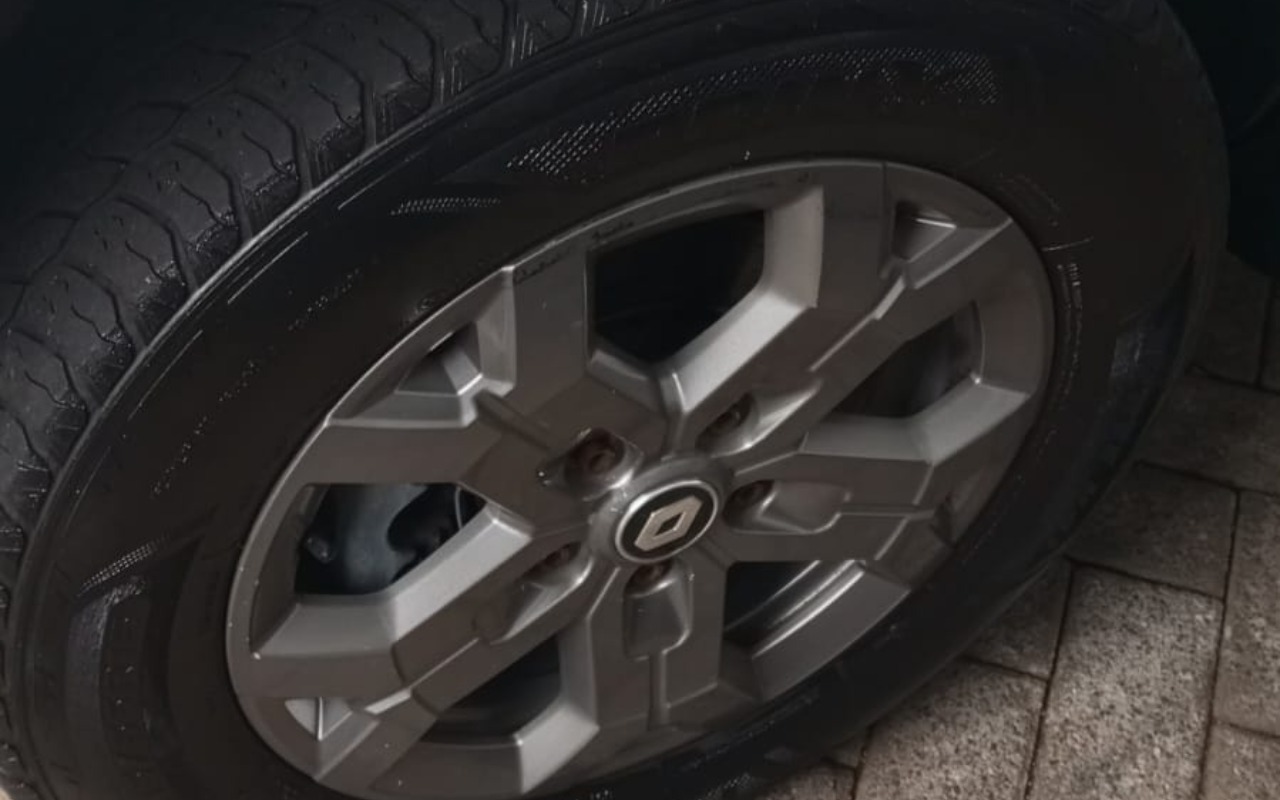 imagem-https://www.socarrao.com.br/sc-vehicle-images-prod/4373828/1792176286214-MTE2MGVhZTAtNjg5YS00ZDQ2LWI2NTUtOGExNjQ0NmZhMDZlLmpwZw.jpg