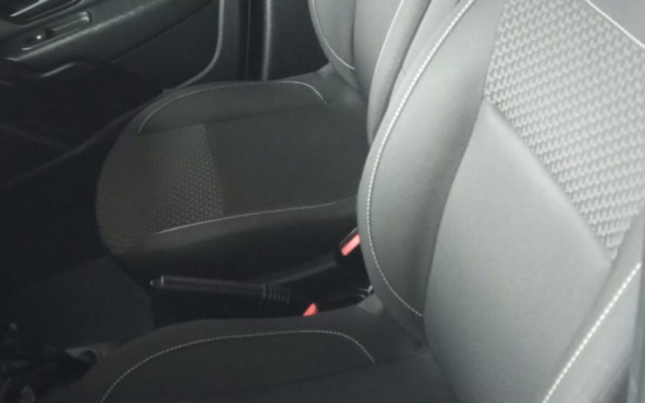 imagem-https://www.socarrao.com.br/sc-vehicle-images-prod/4373828/1792176286798-ZTM5NDJiOWItNmU5Yi00YjExLWIyZDYtMGQzNzEzOTA3MDI5LmpwZw.jpg