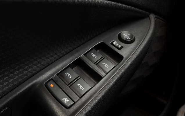 imagem-https://www.socarrao.com.br/sc-vehicle-images-prod/4373858/1792176413590-V2hhdHNBcHAgSW1hZ2UgMjAyNi0xMC0xNiBhdCAxNS4wMy41NiAoMSkuanBlZw.jpeg