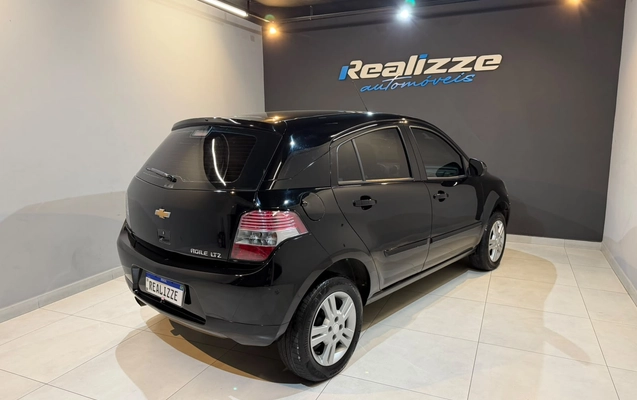 imagem-https://www.socarrao.com.br/sc-vehicle-images-prod/4373861/1792176432244-003_40d7c29f2fb846505dcd332c5767d968.jpg