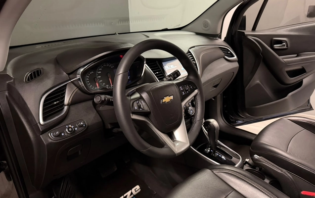 imagem-https://www.socarrao.com.br/sc-vehicle-images-prod/4373866/1792176458927-003_e8ce75918709ee5c92a27342001a87c5.jpg