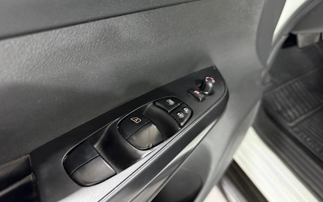 imagem-https://www.socarrao.com.br/sc-vehicle-images-prod/4373868/1792676196445-vehicle_image_1792176461_a5ef1cfe3c22dcbcb3c3ae82f41c20d6.jpeg