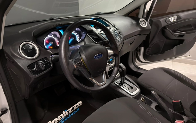 imagem-https://www.socarrao.com.br/sc-vehicle-images-prod/4373874/1792176510527-003_8d82f08bae1dd585676adc91e08c8e3f.jpeg