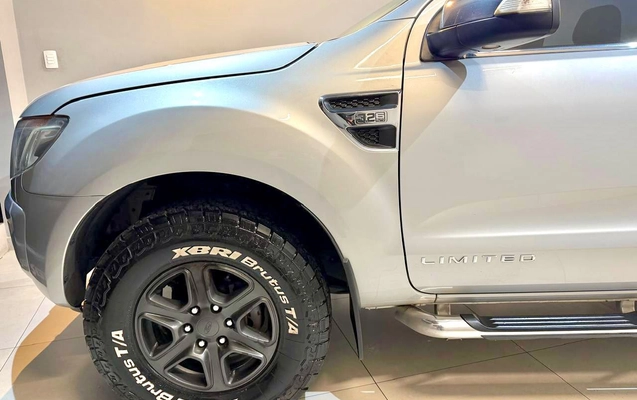 imagem-https://www.socarrao.com.br/sc-vehicle-images-prod/4373875/1792176520685-003_62fa9688e8752dcc5760407c81c4829f.jpg