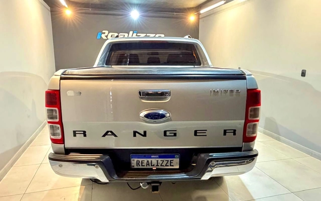 imagem-https://www.socarrao.com.br/sc-vehicle-images-prod/4373875/1792176520686-003_c8bc1b2d5d3729d299db659850afd104.jpg