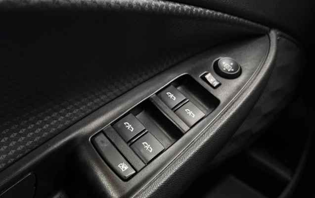 imagem-https://www.socarrao.com.br/sc-vehicle-images-prod/4373888/1792176577869-V2hhdHNBcHAgSW1hZ2UgMjAyNi0xMC0xNiBhdCAxNC41MS4zMSAoMSkuanBlZw.jpeg