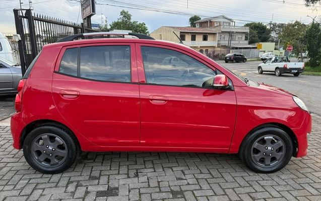 imagem-https://www.socarrao.com.br/sc-vehicle-images-prod/4373889/1792176579991-V2hhdHNBcHAgSW1hZ2UgMjAyNi0xMC0xNSBhdCAyMC4yNi4zNC5qcGVn.jpeg
