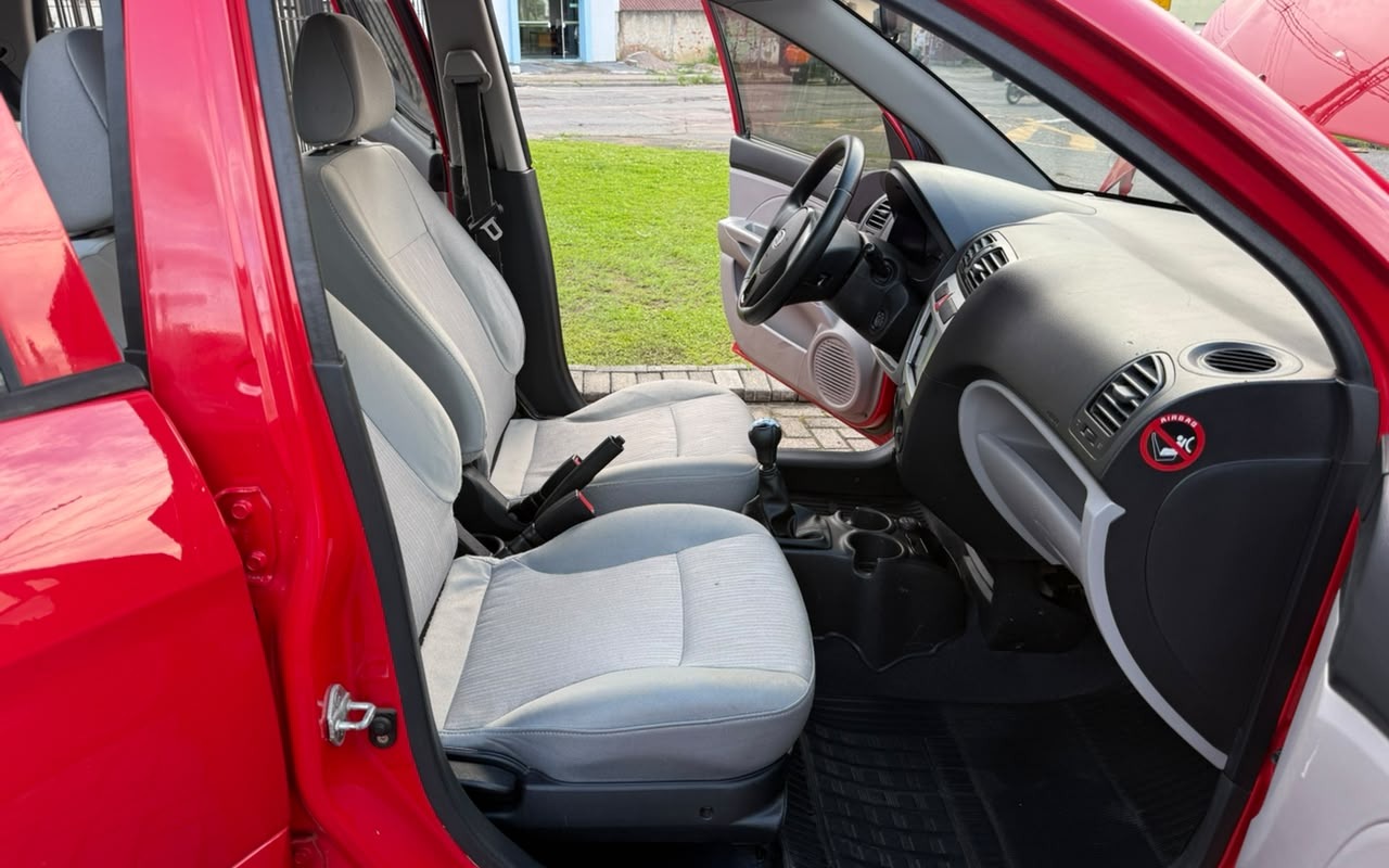 imagem-https://www.socarrao.com.br/sc-vehicle-images-prod/4373889/1792176580098-V2hhdHNBcHAgSW1hZ2UgMjAyNi0xMC0xNSBhdCAyMC4yNi4zNSAoMSkuanBlZw.jpeg