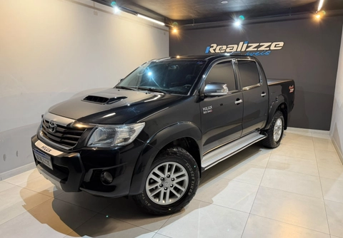 Toyota Hilux 2013 Preto — foto 1 de 3