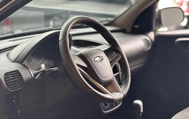 imagem-https://www.socarrao.com.br/sc-vehicle-images-prod/4374027/1792177622401-8572226_9_B_fed3a68620.jpeg