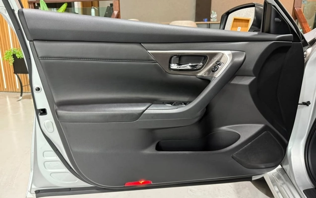 imagem-https://www.socarrao.com.br/sc-vehicle-images-prod/4374039/1792177695064-vehicle_image_1792177667_9e077364fbe78545f6ffe050b57c53e9.jpeg