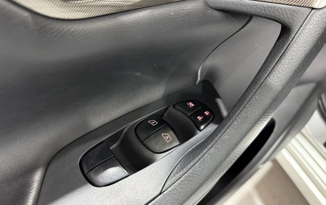 imagem-https://www.socarrao.com.br/sc-vehicle-images-prod/4374039/1792177695066-vehicle_image_1792177670_7ff0cffeb9da65ade354f356b55df999.jpeg