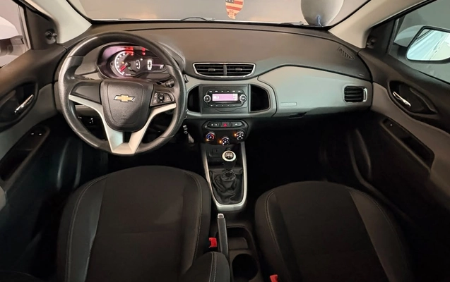 imagem-https://www.socarrao.com.br/sc-vehicle-images-prod/4374040/1792177725667-a673e1115ce8452cb759b41c7708cc82_1792177677945.jpg