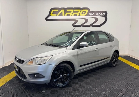 Ford Focus 2013 Prata — foto 1 de 3