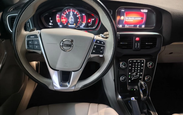 imagem-https://www.socarrao.com.br/sc-vehicle-images-prod/4374047/1792177842922-1_021412.jpg