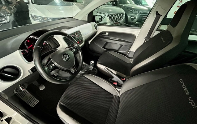 imagem-https://www.socarrao.com.br/sc-vehicle-images-prod/4374108/1792178129882-f39fefbc237d41a29c5e077c948b4547_1792177475619.jpg