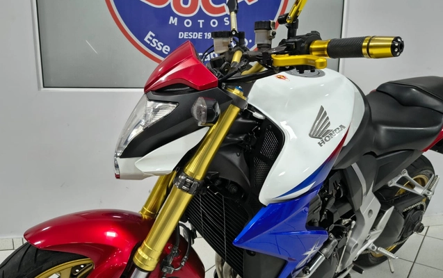 imagem-https://www.socarrao.com.br/sc-vehicle-images-prod/4374146/1792178249637-V2hhdHNBcHAgSW1hZ2UgMjAyNi0xMC0xNiBhdCAxNS41OS41MiAoMikuanBlZw.jpeg