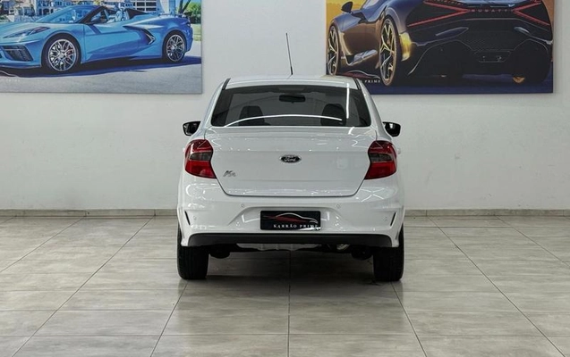 imagem-https://www.socarrao.com.br/sc-vehicle-images-prod/4374160/1792182926278-8523286_4_B_d96c4f4dd9.jpeg