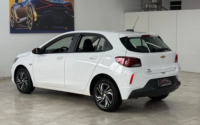 imagem-https://www.socarrao.com.br/sc-vehicle-images-prod/4374172/1792182970148-8395391_8_B_6b48dd163d.jpeg