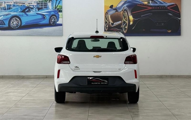 imagem-https://www.socarrao.com.br/sc-vehicle-images-prod/4374172/1792182970150-8395391_1_B_3b515937ab.jpeg