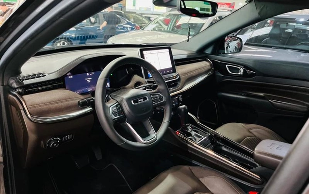 imagem-https://www.socarrao.com.br/sc-vehicle-images-prod/4374182/1792693061379-8578502_7_B_48b3b59246.jpeg