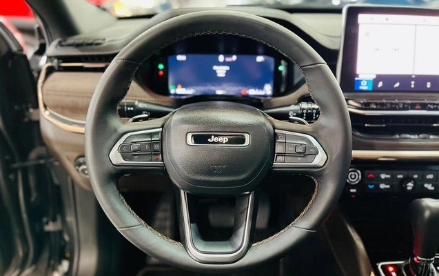 imagem-https://www.socarrao.com.br/sc-vehicle-images-prod/4374182/1792693061381-8578502_8_B_c80e1940f7.jpeg