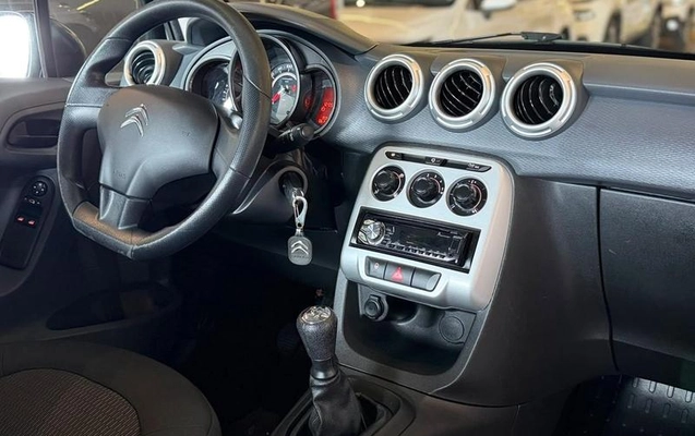 imagem-https://www.socarrao.com.br/sc-vehicle-images-prod/4374208/1792179150419-8559835_5_B_13618cc1e5.jpeg