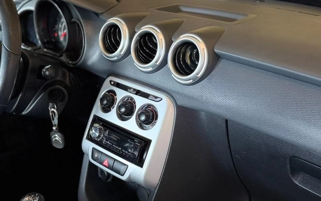 imagem-https://www.socarrao.com.br/sc-vehicle-images-prod/4374208/1792179150425-8559835_11_B_a7472183b3.jpeg