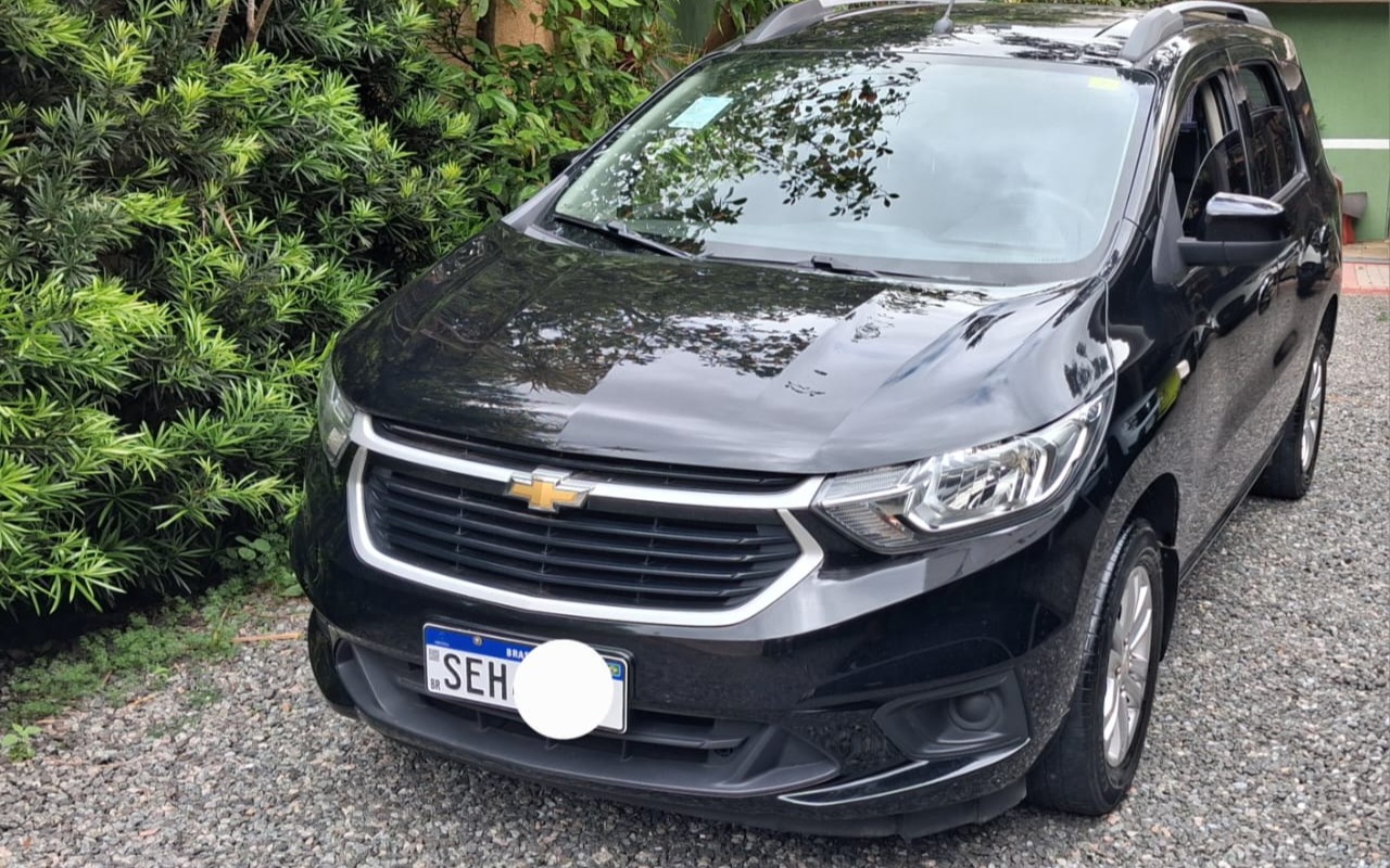 Chevrolet Spin 2023 Preto — foto 1 de 3