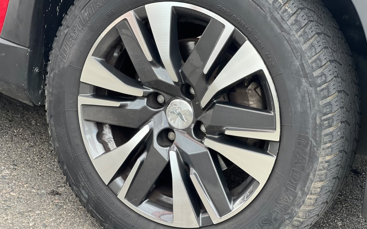 imagem-https://www.socarrao.com.br/sc-vehicle-images-prod/4374302/1792179517544-V2hhdHNBcHAgSW1hZ2UgMjAyNi0xMC0xNiBhdCAxNi4xOC41MC5qcGVn.jpeg