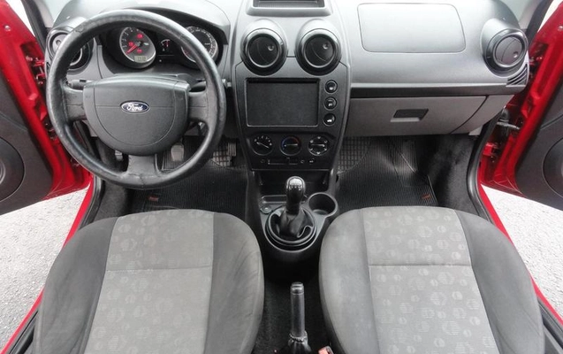 imagem-https://www.socarrao.com.br/sc-vehicle-images-prod/4374303/1792239956393-8579112_18_B_2186b2cb97.jpeg