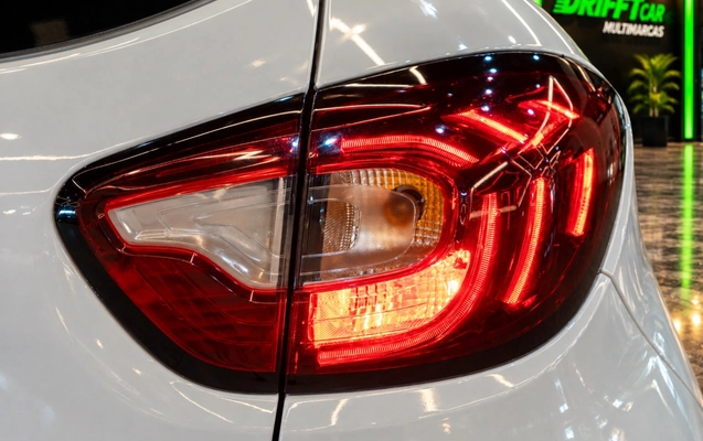 imagem-https://www.socarrao.com.br/sc-vehicle-images-prod/4374307/1792179595412-8_043905.jpg