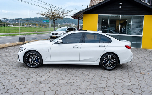 imagem-https://www.socarrao.com.br/sc-vehicle-images-prod/4374385/1792180018694-e8166b4c57f34221a17a9ee2cd47c608_1792179606340.jpg
