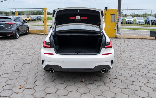 imagem-https://www.socarrao.com.br/sc-vehicle-images-prod/4374385/1792180018708-2c9ae89415cb4ebda3af41e90ab6df96_1792179606400.jpg