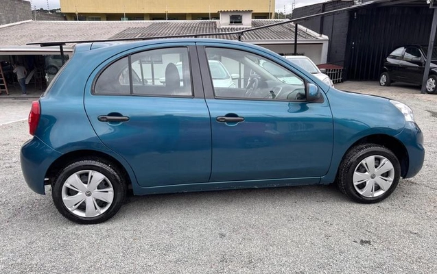 imagem-https://www.socarrao.com.br/sc-vehicle-images-prod/4374407/1792180125554-8182875_5_B_a4bc2b834c.jpeg