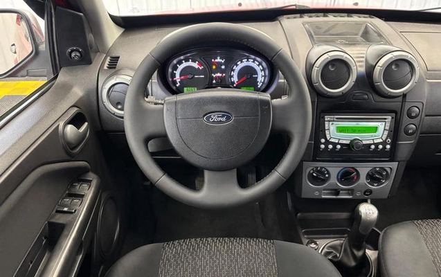 imagem-https://www.socarrao.com.br/sc-vehicle-images-prod/4374411/1792180128516-8535309_17_B_296a9fddde.jpeg